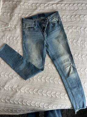 Lucky Brand Brook Women's Skinny Jeans in Faded Blue Wash